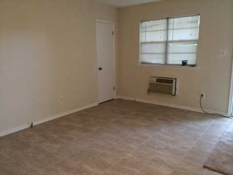 Willoughby Beach Flats - 1372 - Photo 2 of 12