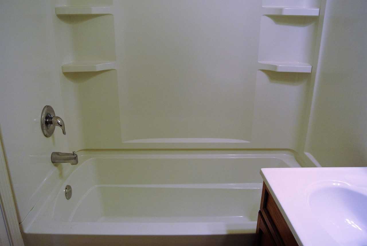 1510 1st Ave Se - Photo 5 of 12