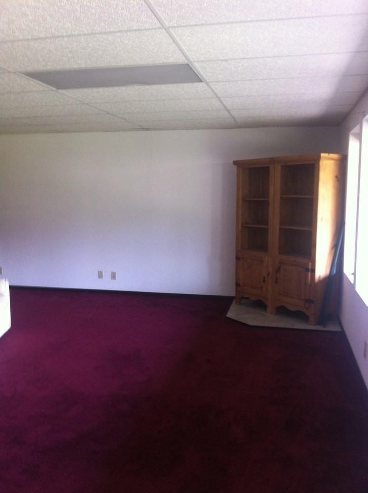 45 Riverview Dr - Photo 4 of 10