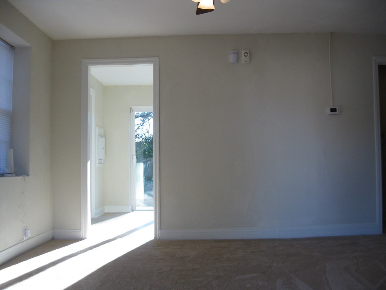 4817 Vick St - Photo 2 of 8