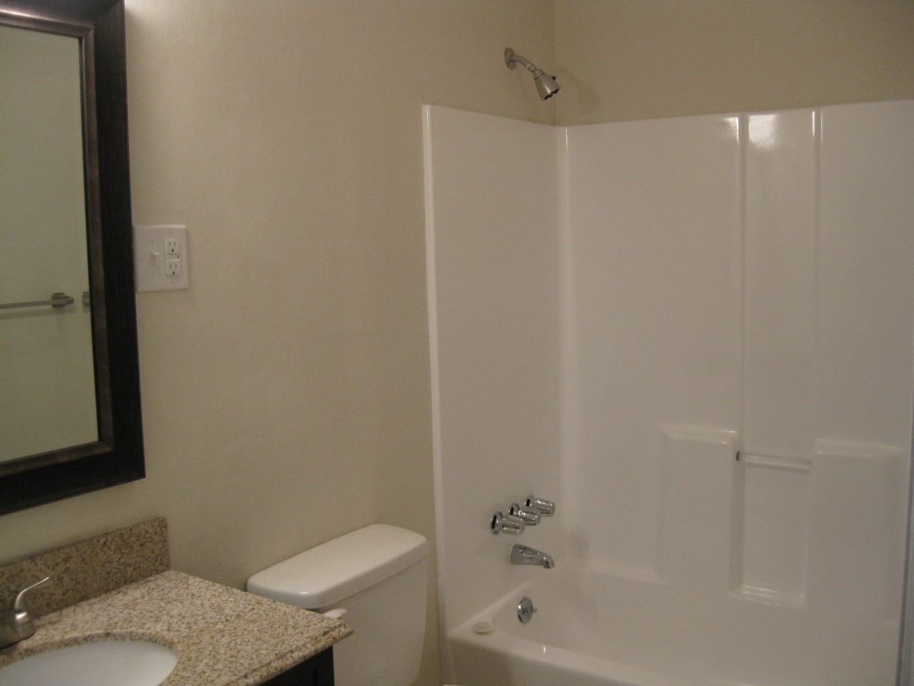 4817 Vick St - Photo 6 of 8