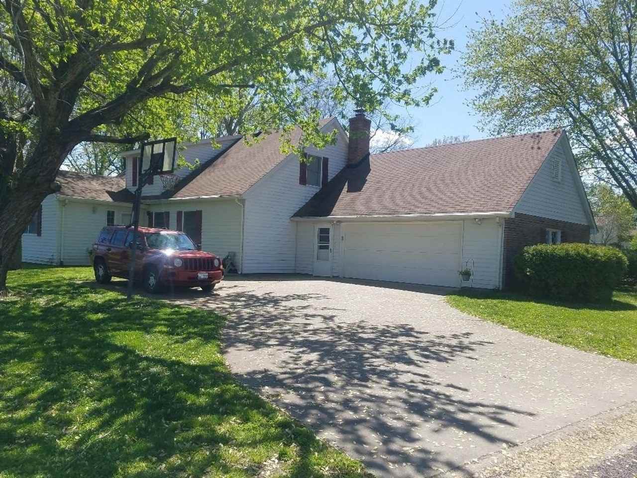 302 Salem St - Photo 2 of 15