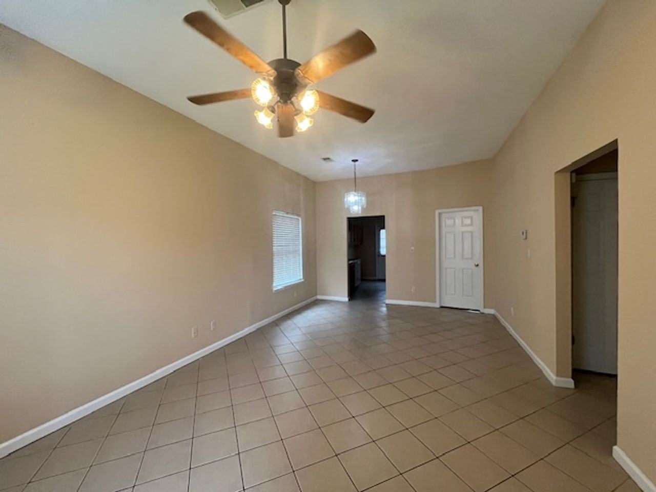 2691 Kentwood Cv - Photo 2 of 9