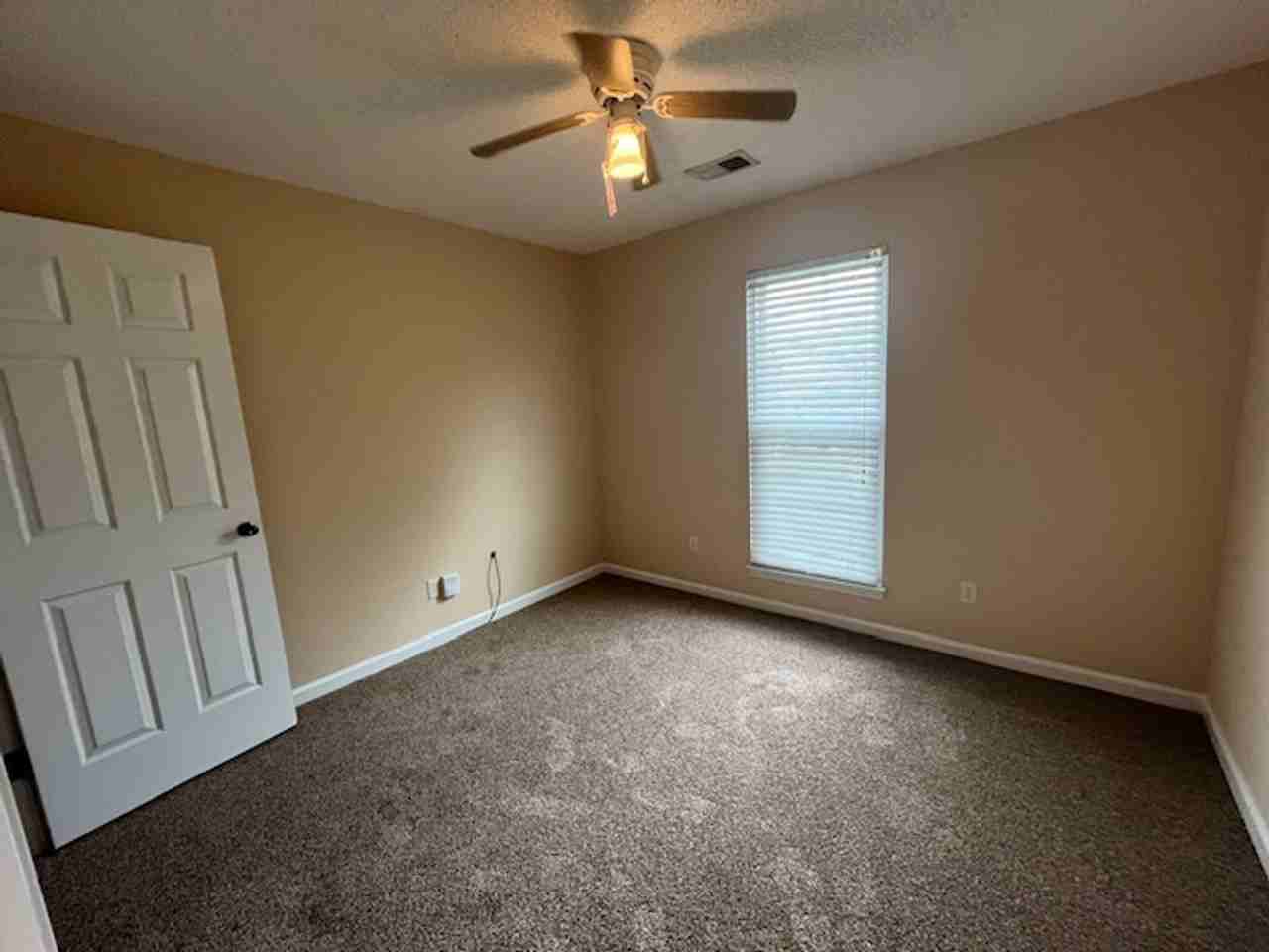 2691 Kentwood Cv - Photo 5 of 9