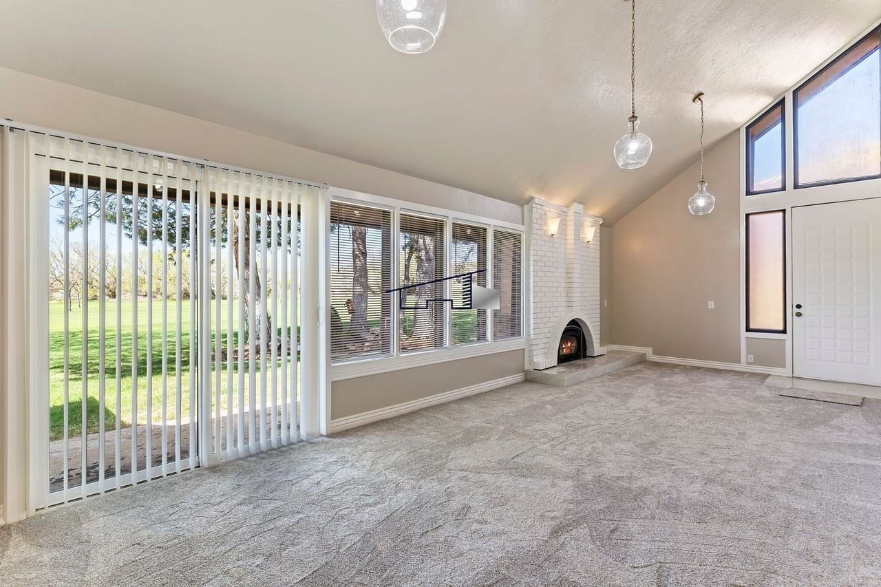 26 White Barn Dr - Photo 3 of 35