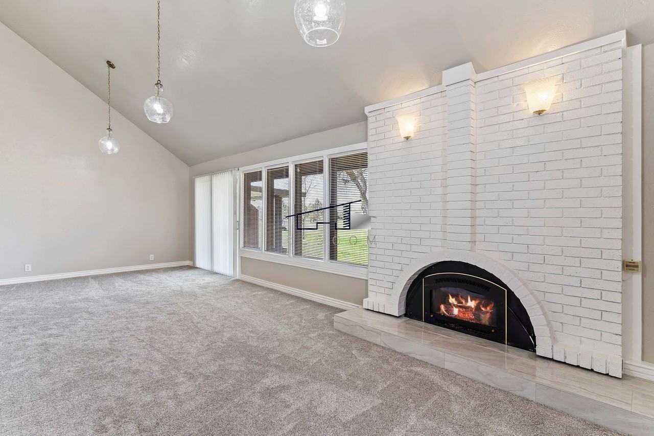 26 White Barn Dr - Photo 4 of 35