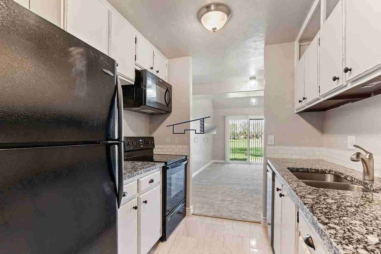 26 White Barn Dr - Photo 7 of 35