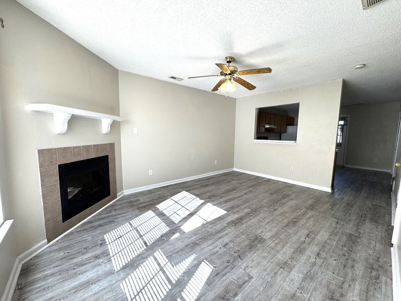 953 W Pueblo Dr - Photo 2 of 19