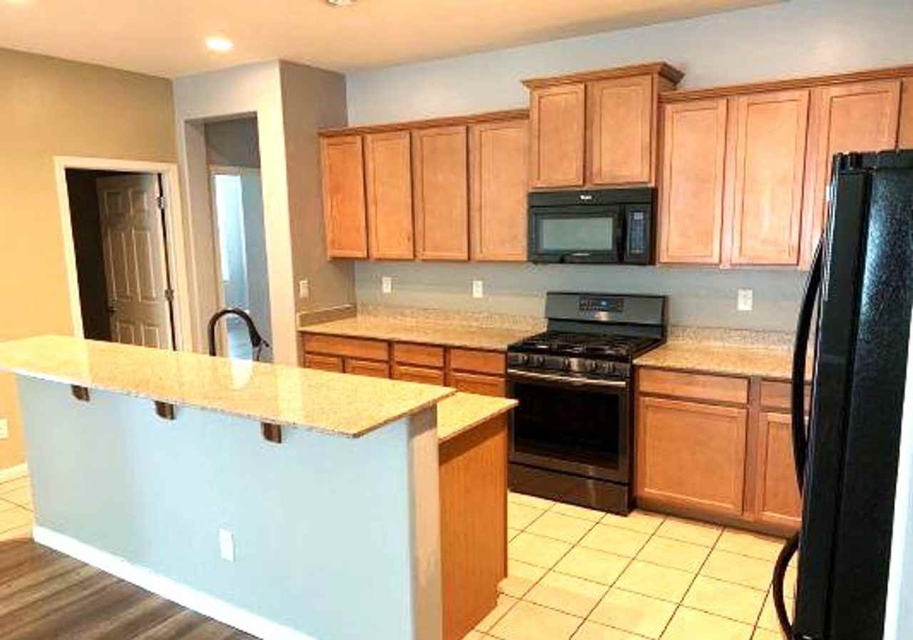 7579 W Rovey Ave - Photo 7 of 18