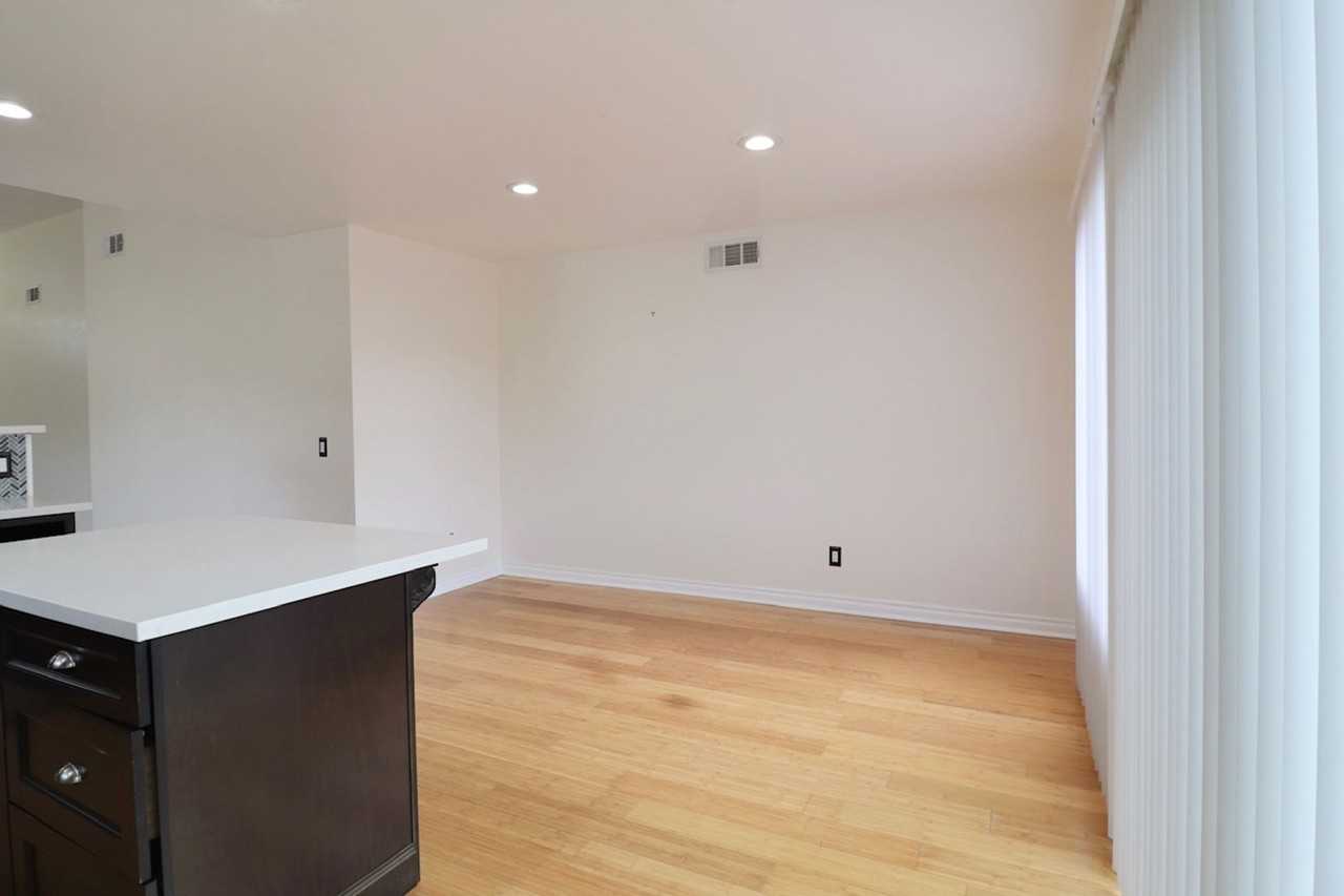 290 Calle Tamega - Photo 7 of 24