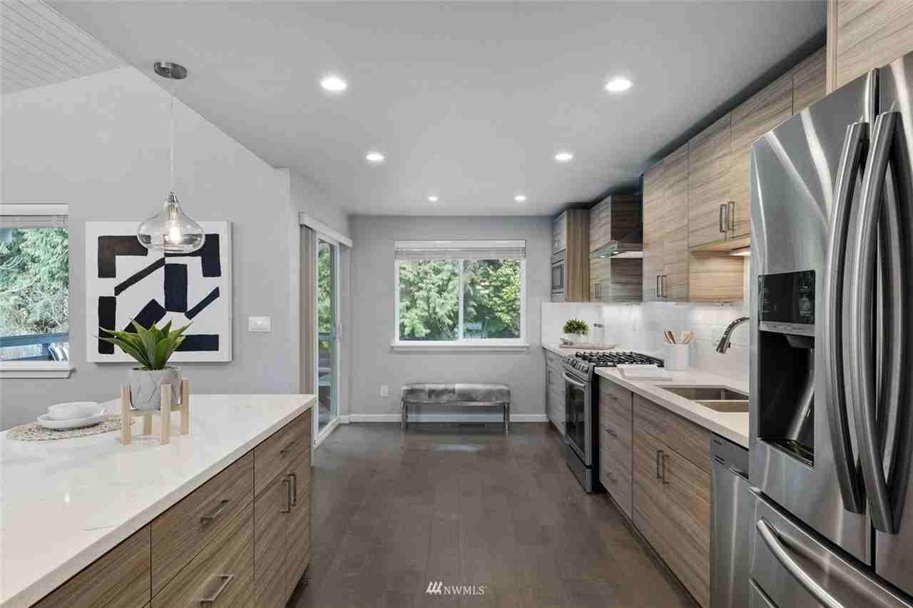 12632 Se 61st St - Photo 2 of 32