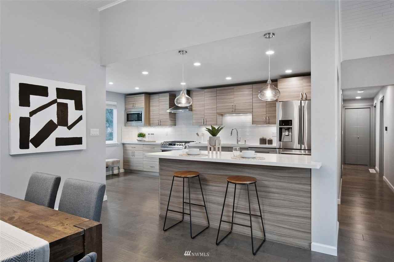 12632 Se 61st St - Photo 4 of 32