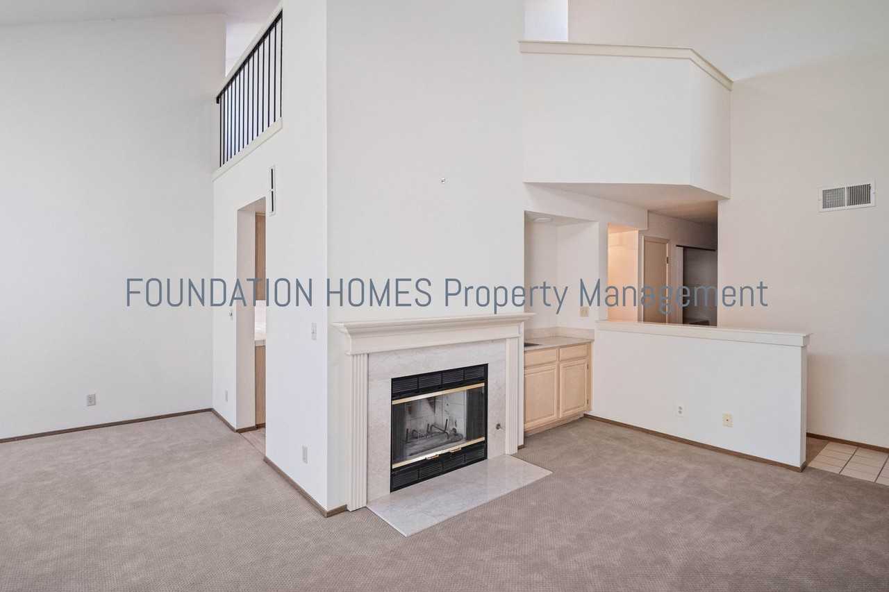 130 Pelican Ln - Photo 4 of 17