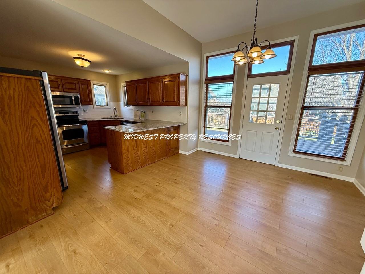 3514 Sw Windsong Dr - Photo 4 of 31