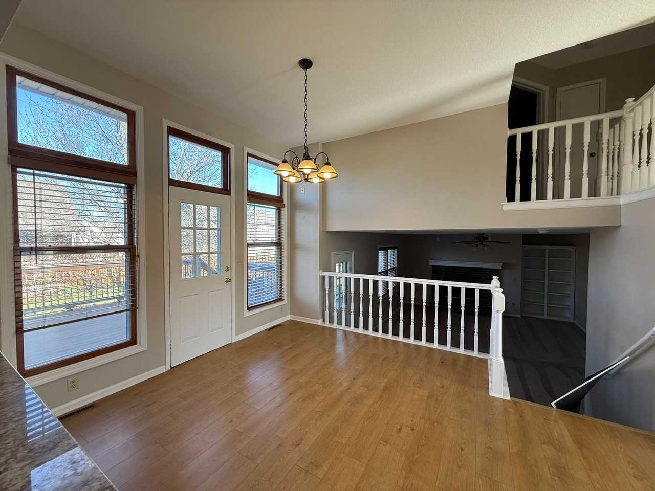 3514 Sw Windsong Dr - Photo 5 of 31