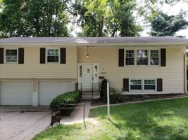 featured image of 1524 N 94th St