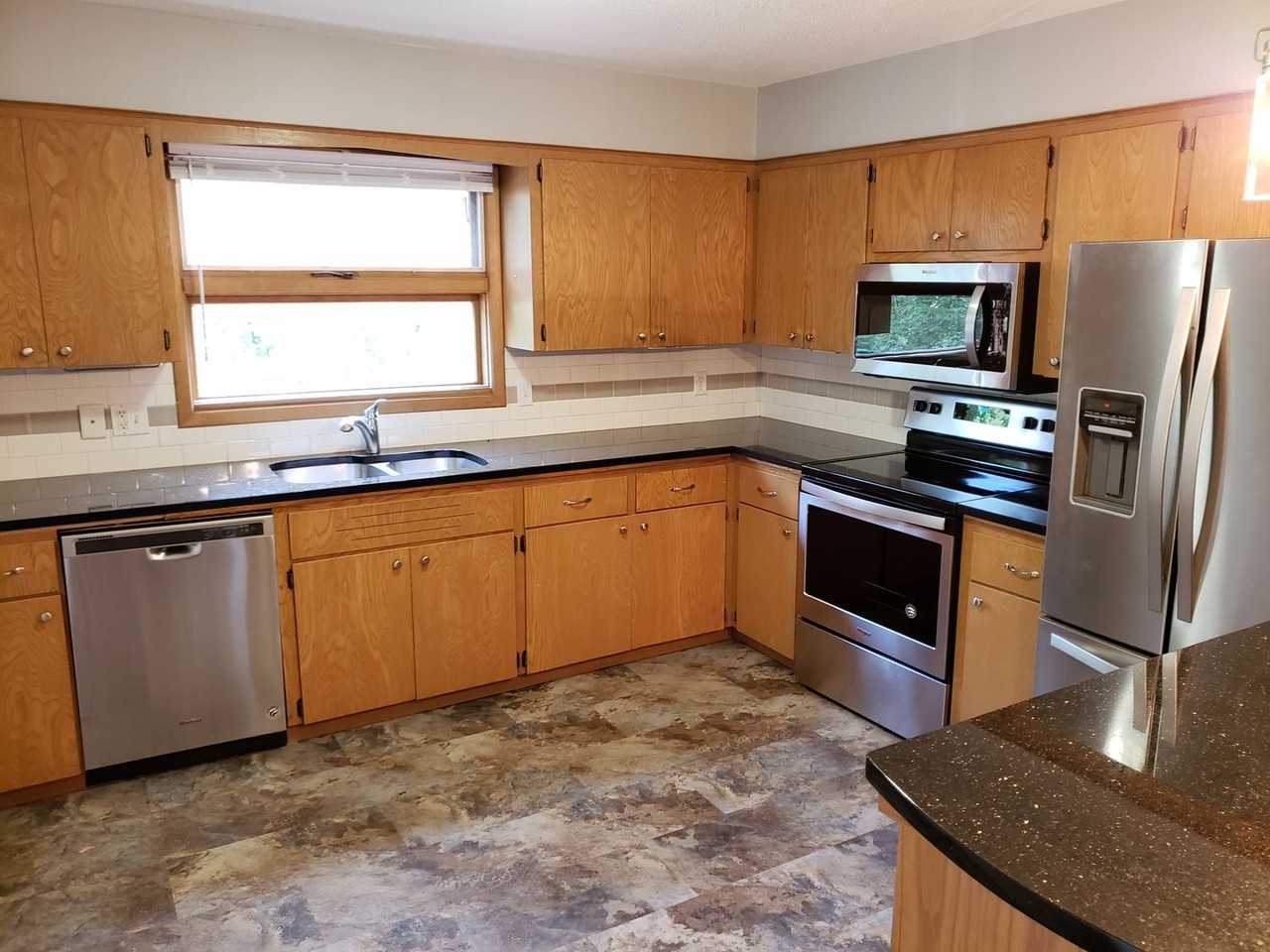 1524 N 94th St - Photo 2 of 18