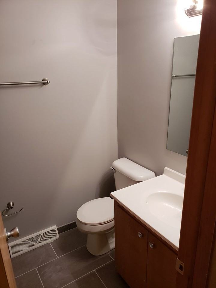 1524 N 94th St - Photo 4 of 18