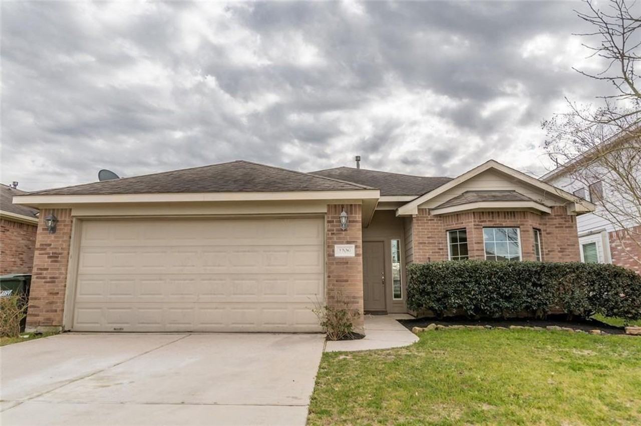 2209 Highland Crossing Dr - Photo 2 of 22