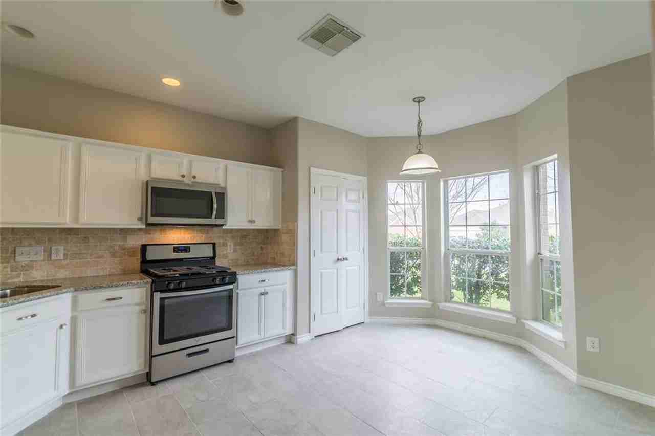 2209 Highland Crossing Dr - Photo 5 of 22