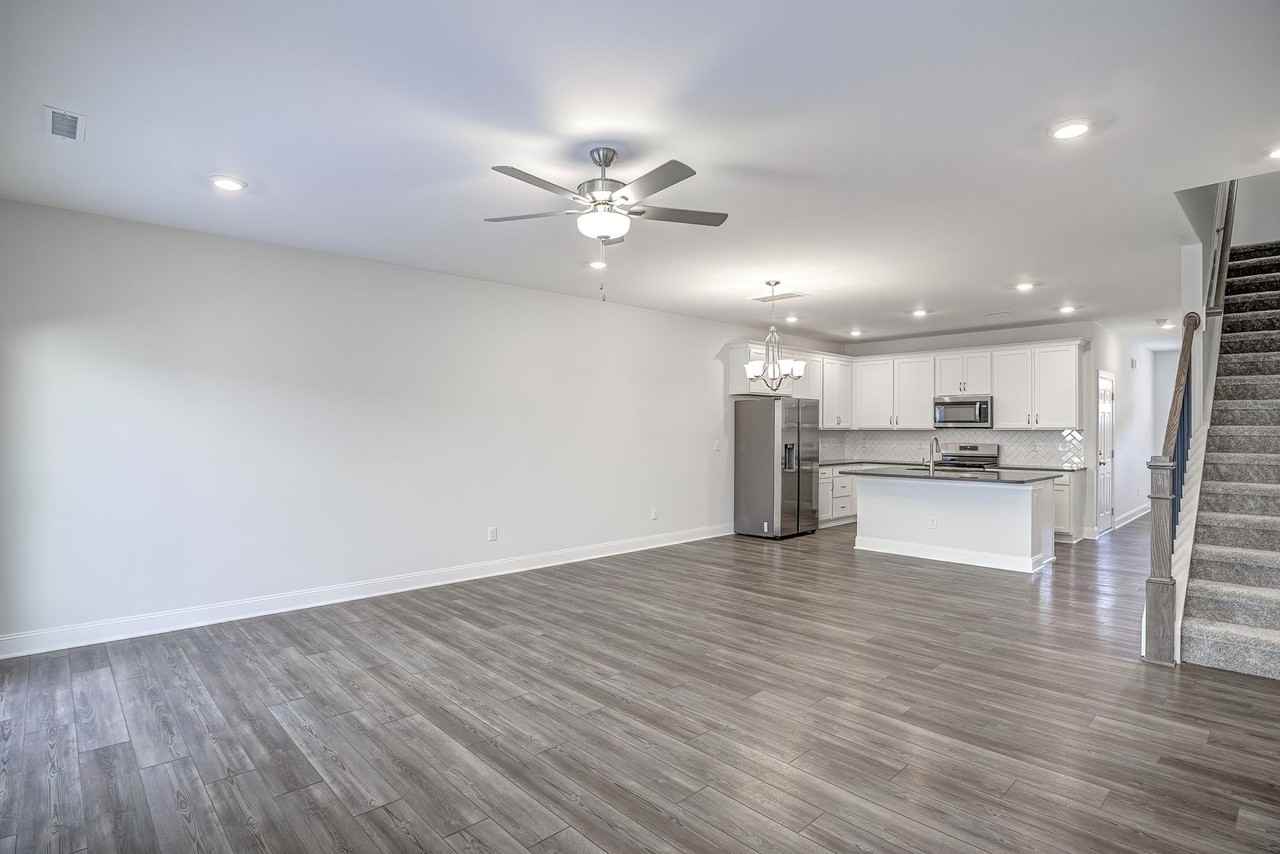 327 Marbella Grove Ct - Photo 6 of 33