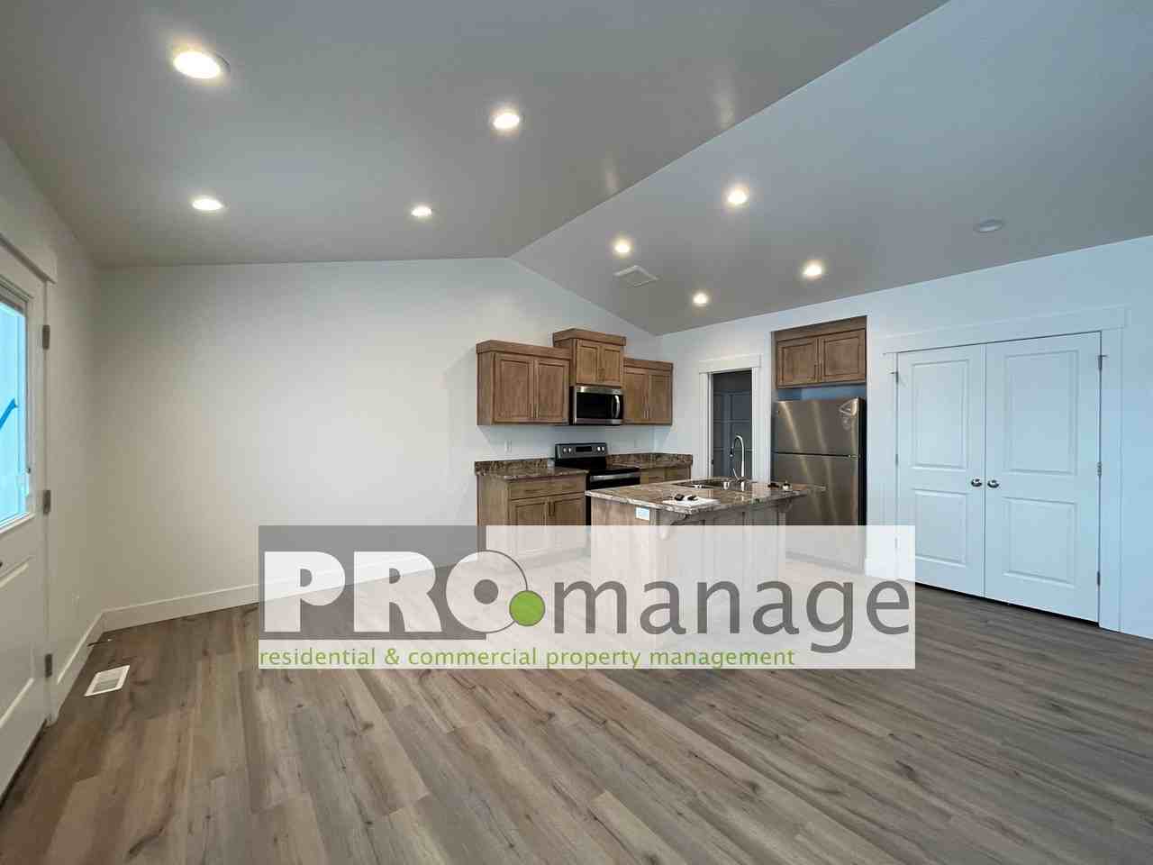 6132 N Red Shirt Rd - Photo 3 of 12