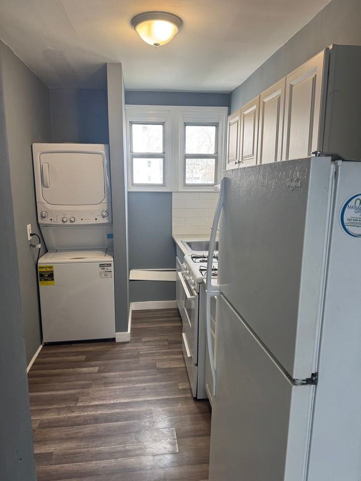 2 Walnut St - Photo 7 of 16