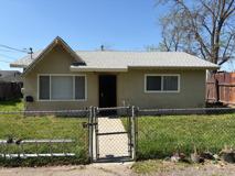 3828 E Grand Ave - Photo 1 of 1