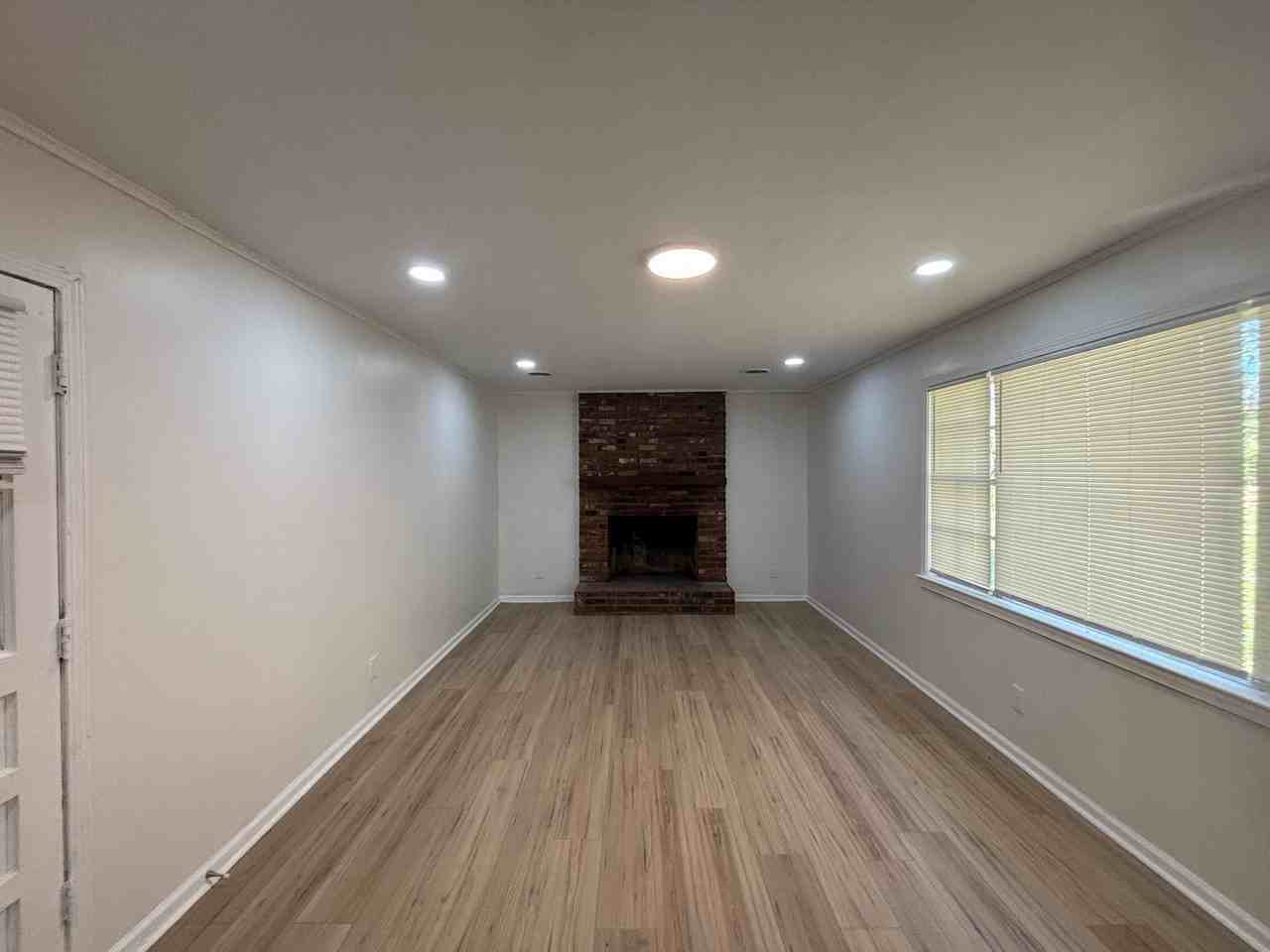 2600 Clearpark Cv - Photo 6 of 13