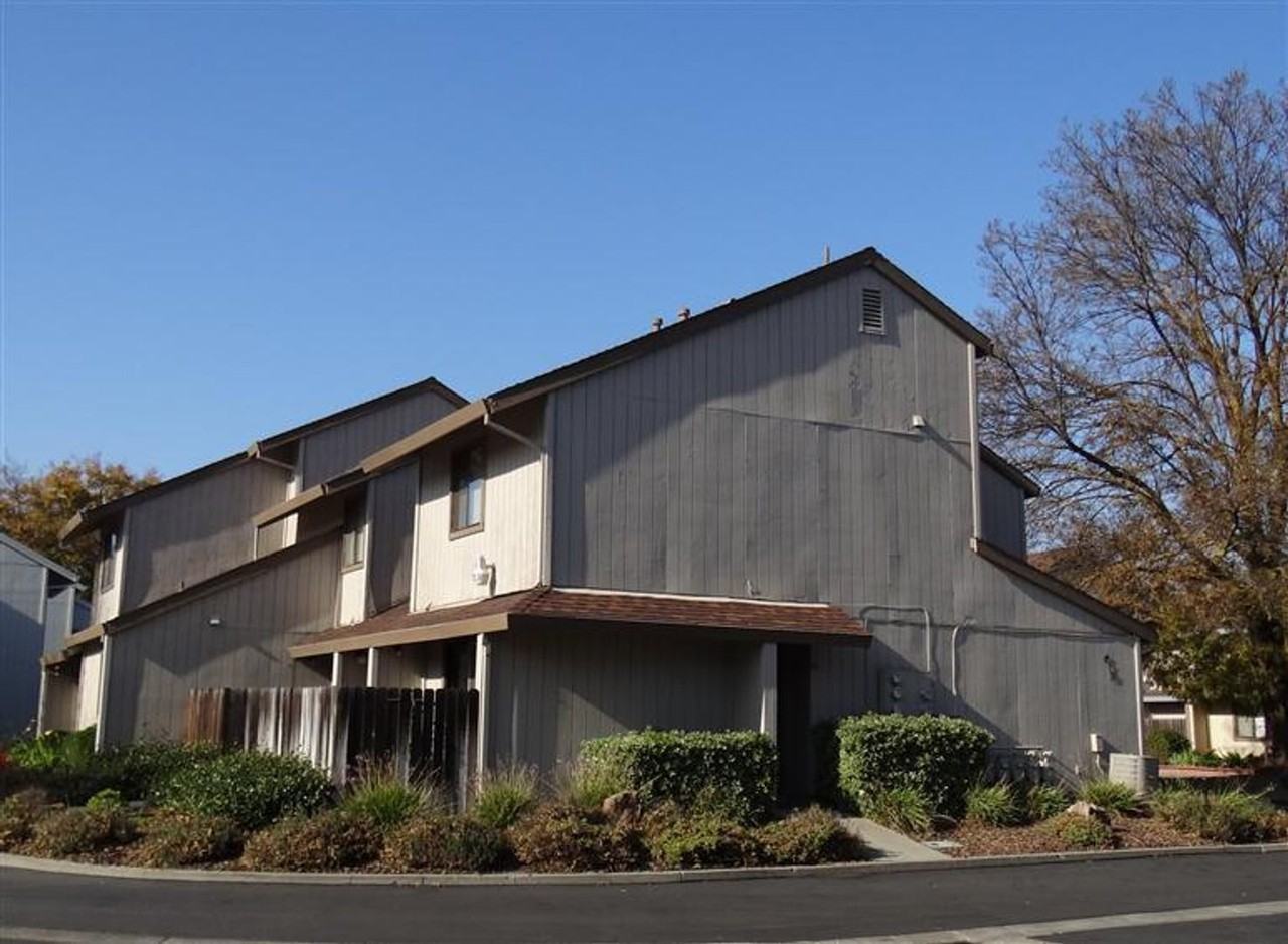 819 Adams Ter #C - Photo 4 of 4