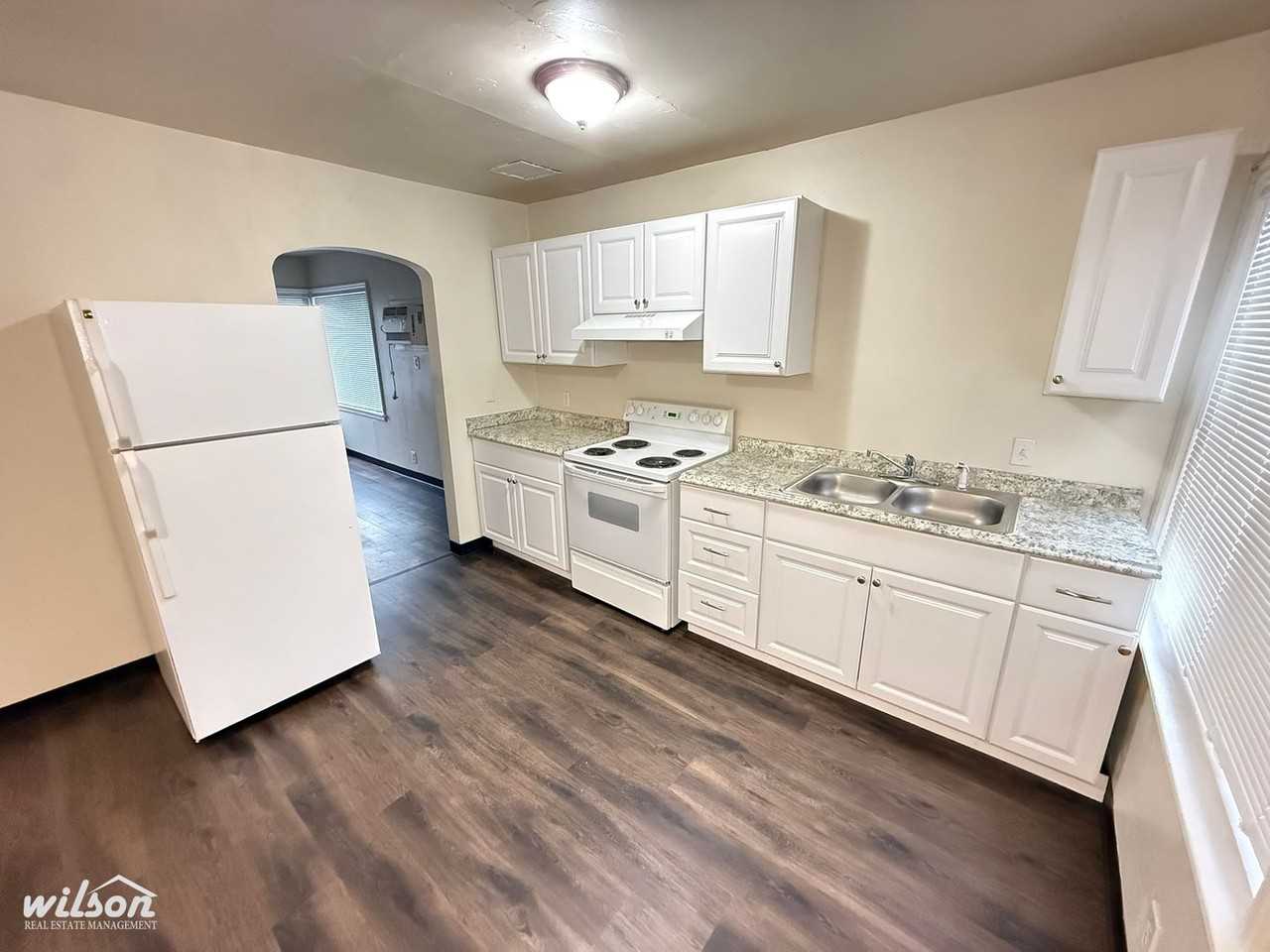 808 S 2nd Ave - Photo 6 of 17