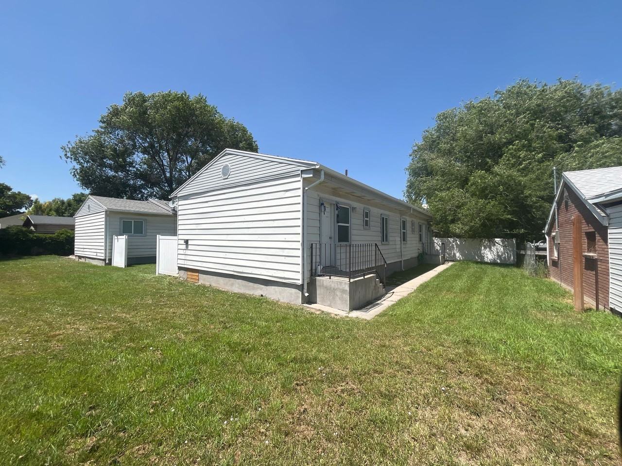 1587 W 12800 S - Photo 7 of 12