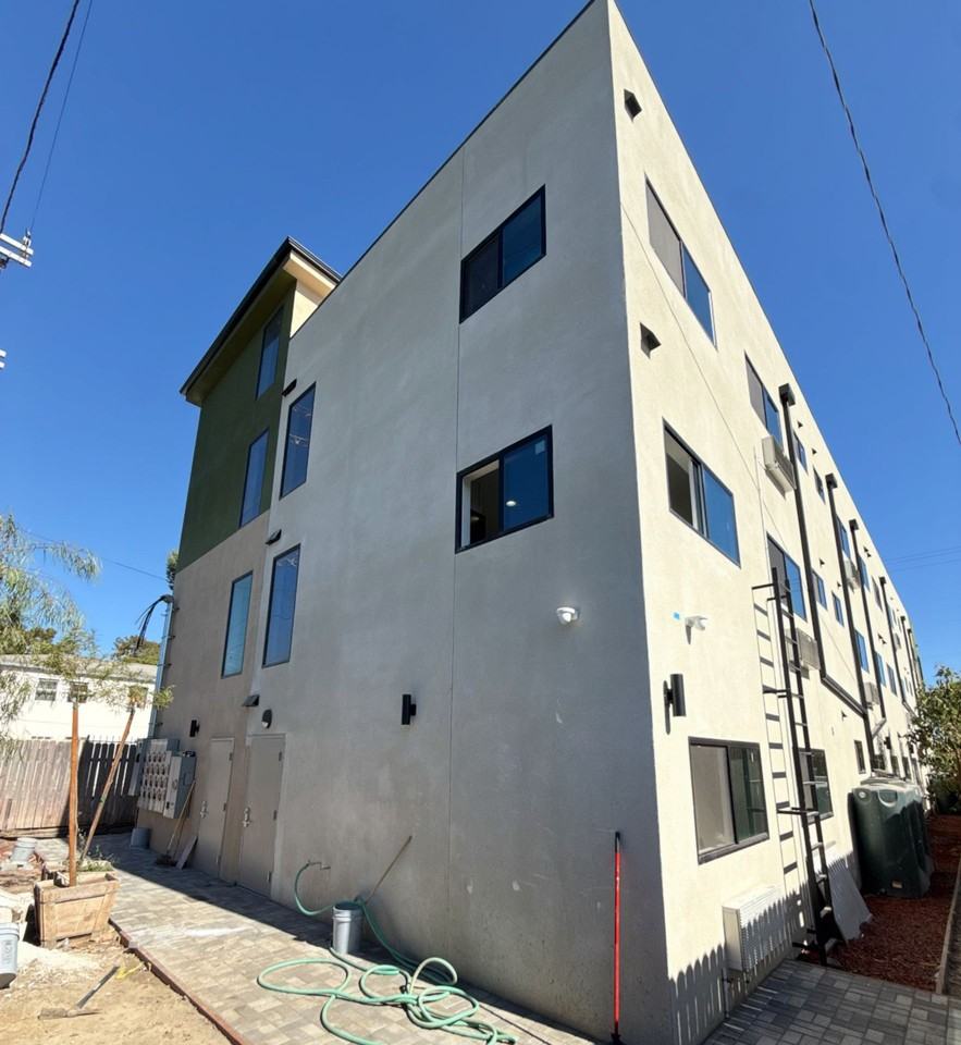 1627 E 92nd St - Photo 2 of 24