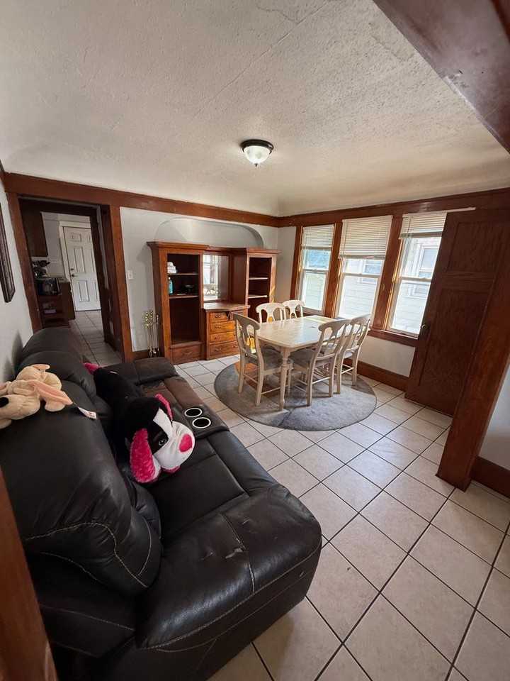 3600 N Vel R Phillips Ave - Photo 5 of 11