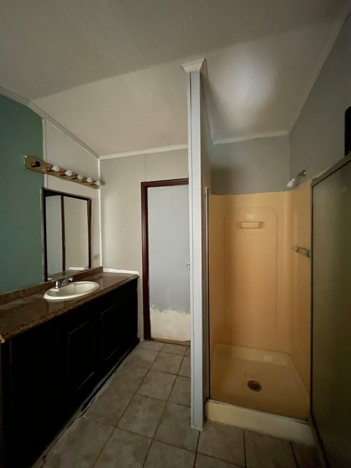 395 Pigeon Rd - Photo 6 of 12