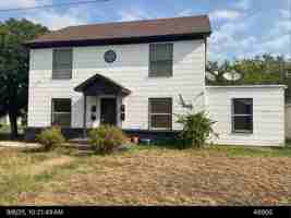 featured image of 1726 N 3rd St