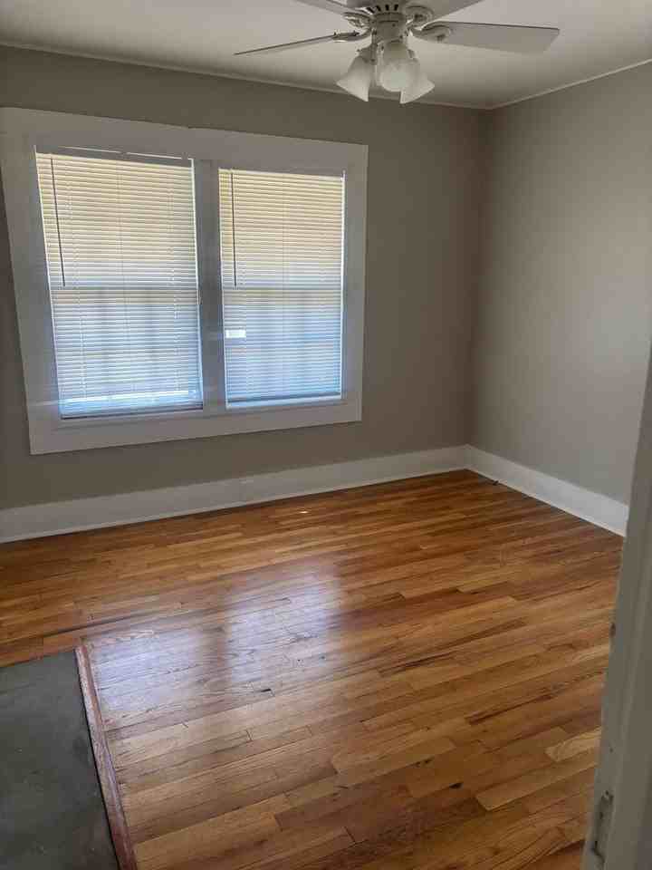 2063 Chesnee Hwy - Photo 2 of 15