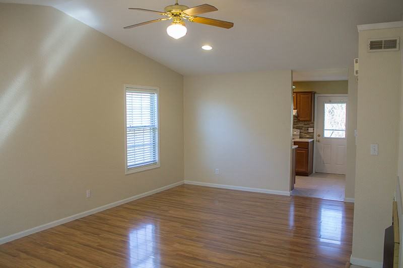 5204 Tessa Way - Photo 4 of 28