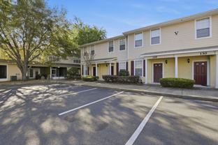 2508 Sw 35th Pl #V127 - Photo 1 of 1