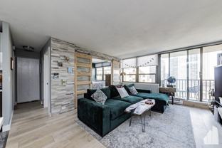 2740 N Pine Grove Ave #13E - Photo 1 of 1