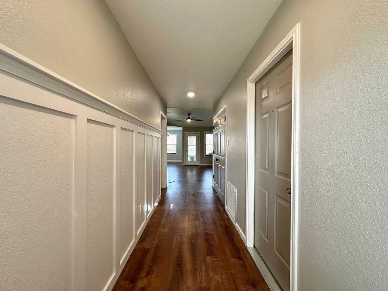 1108 Marlee Cir - Photo 2 of 31