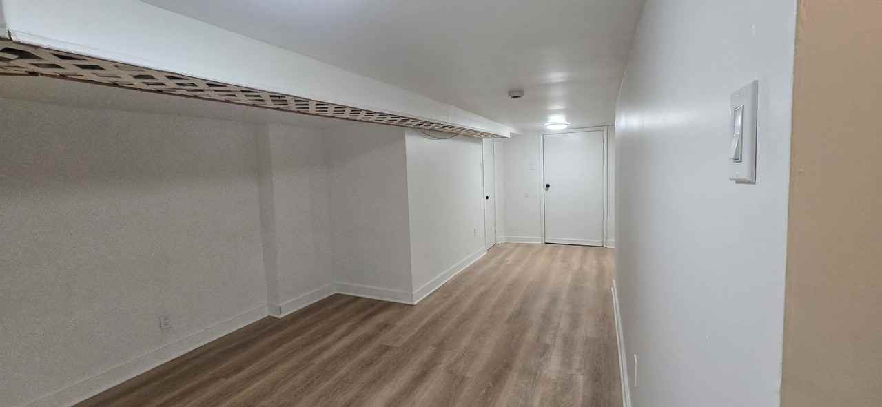 843 E Price St - Photo 6 of 12