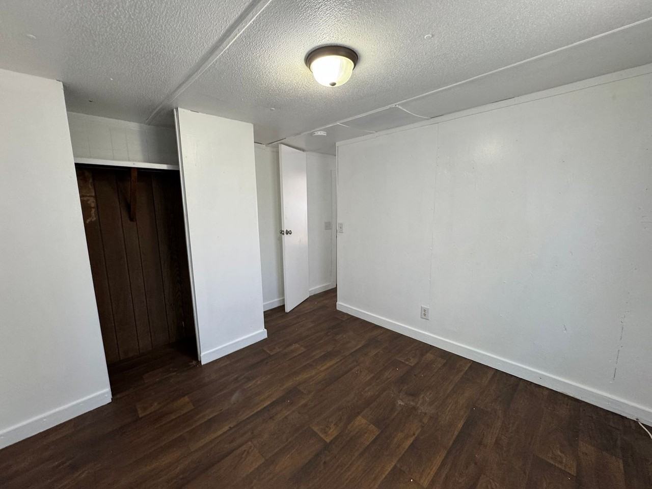 202 Irvin Ave Nw - Photo 6 of 9