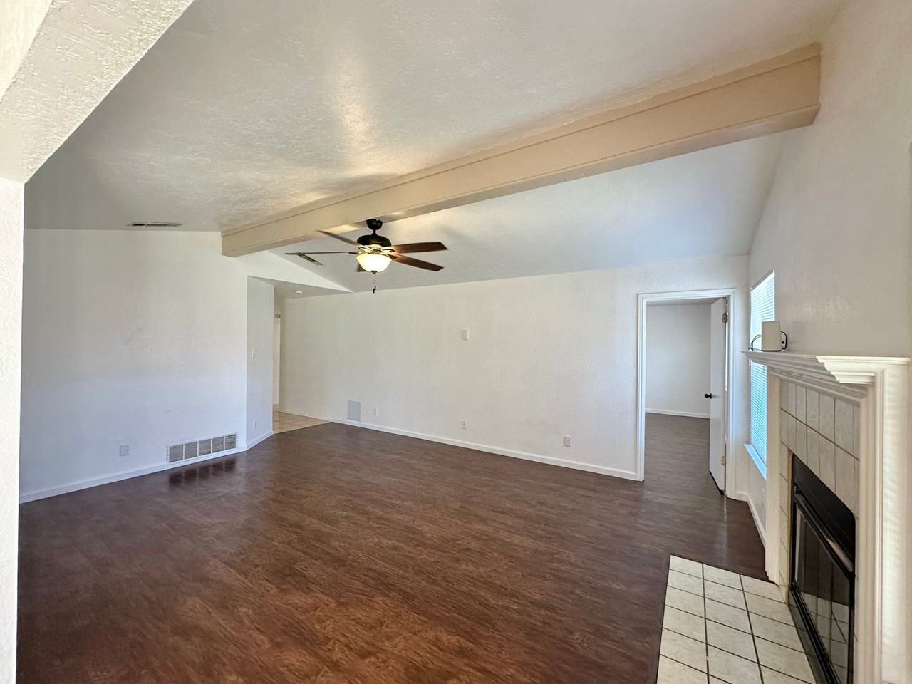 1202 Goodhue Dr - Photo 6 of 24