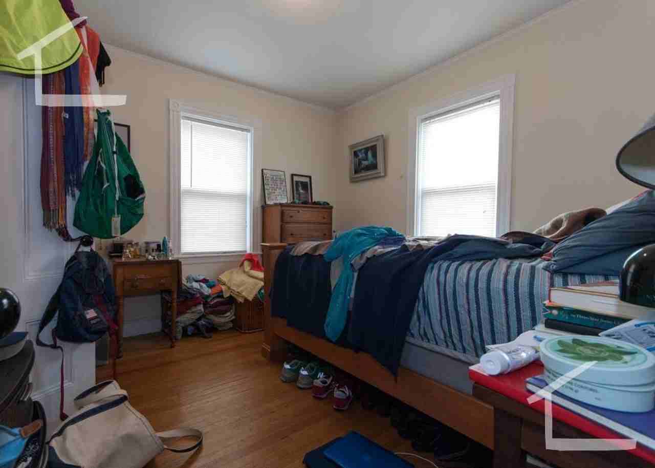 62 Dustin St - Photo 4 of 8