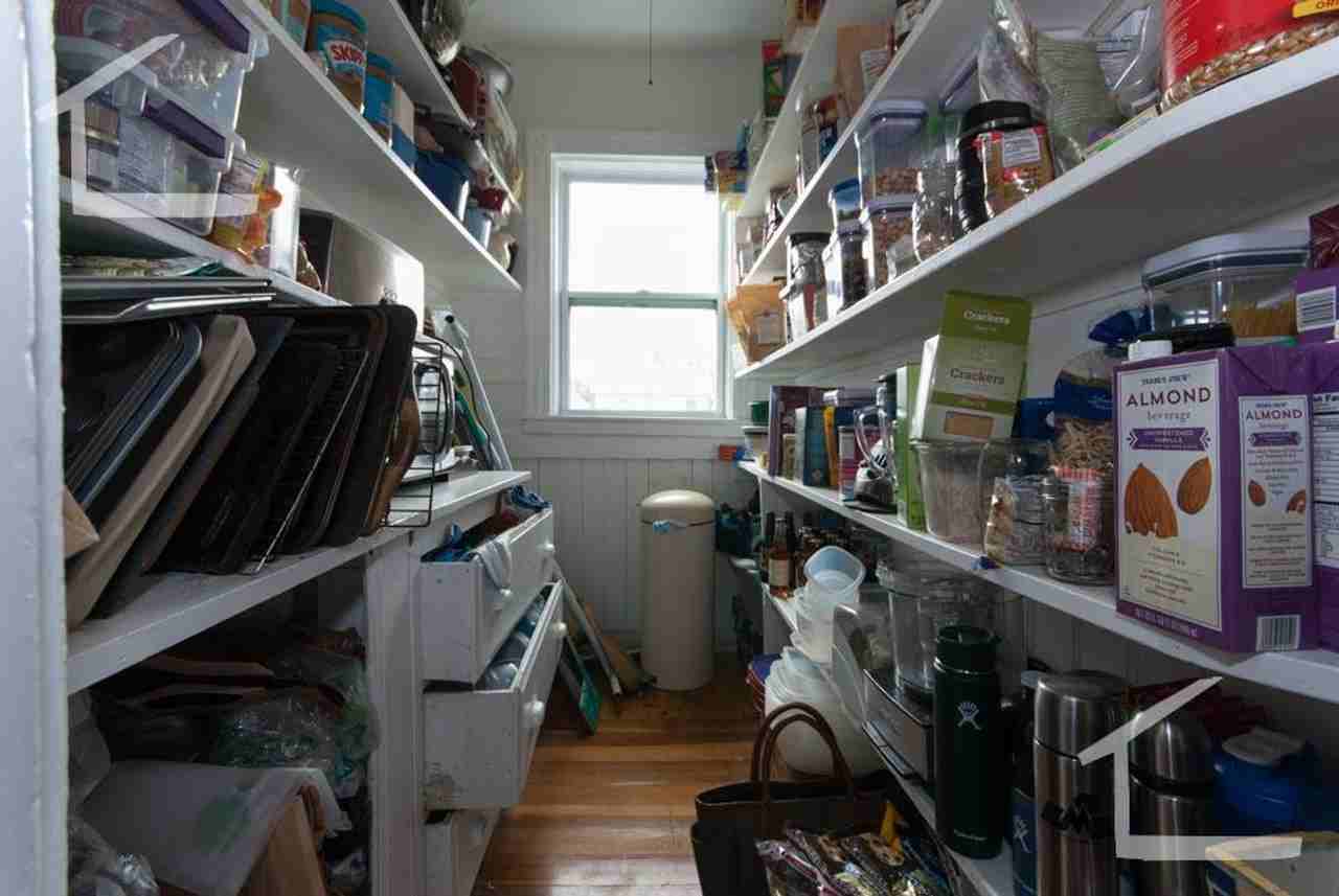 62 Dustin St - Photo 6 of 8