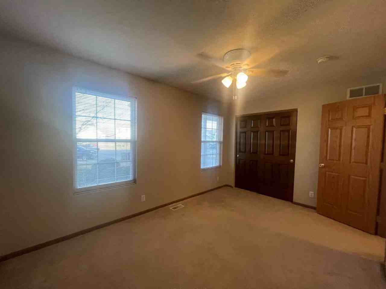 13606 S 29th Cir - Photo 7 of 17