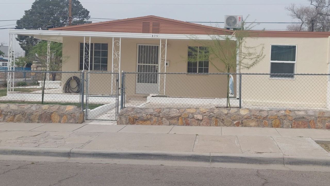 675 Santa Barbara Dr - Photo 3 of 50
