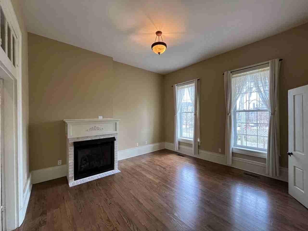 348 S Morton St - Photo 6 of 34