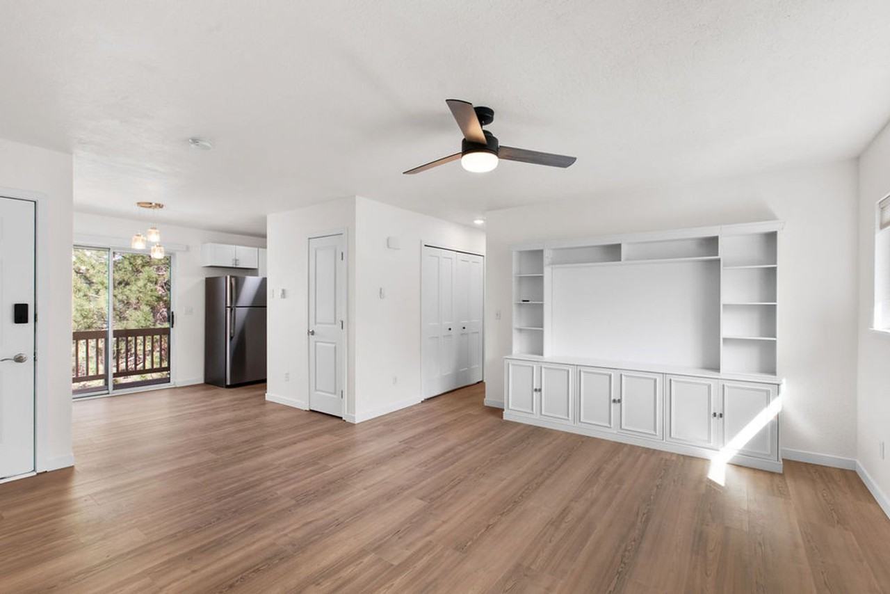 1024 E Swallow Rd - Photo 4 of 21